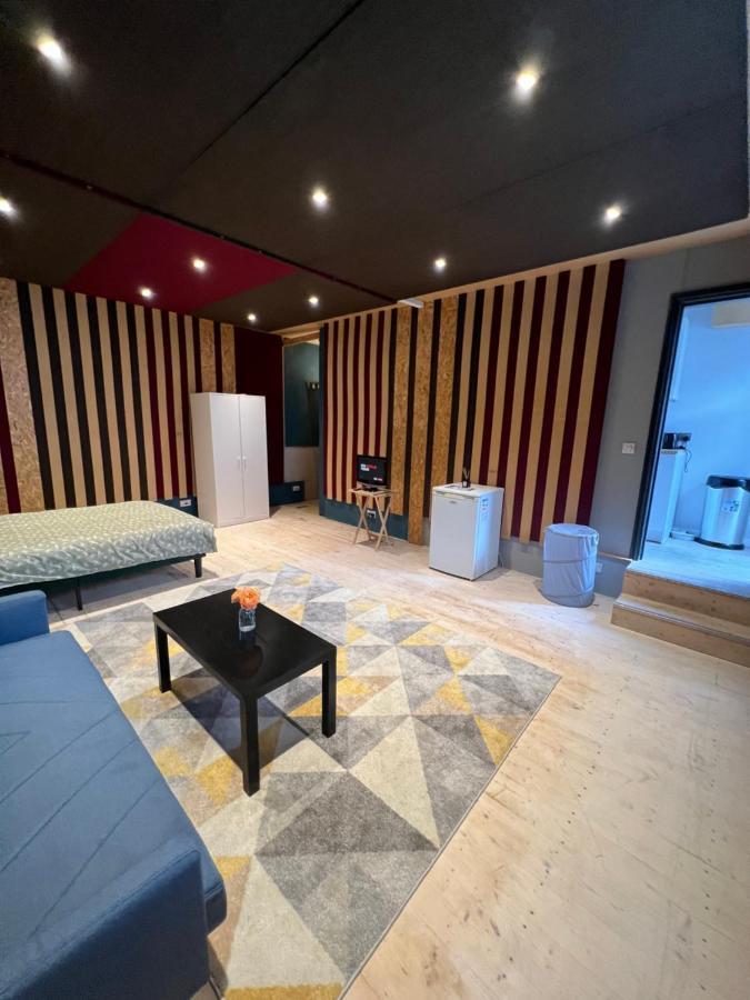 בורהמווד Newly Built Large Garden Ensuite Guest Studio מראה חיצוני תמונה